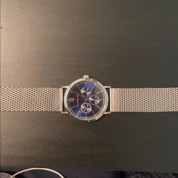 Watch - Picture 1 of 2